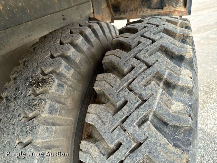 image for item DX1232 1983 Chevrolet C70 water truck