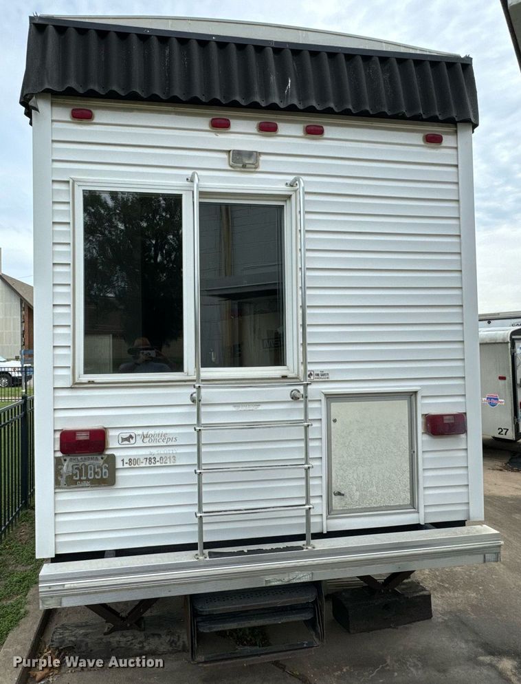 image for item DX1234 2002 Scotty Trlfire safety training trailer