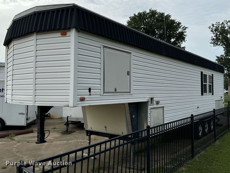 image for item DX1234 2002 Scotty Trlfire safety training trailer