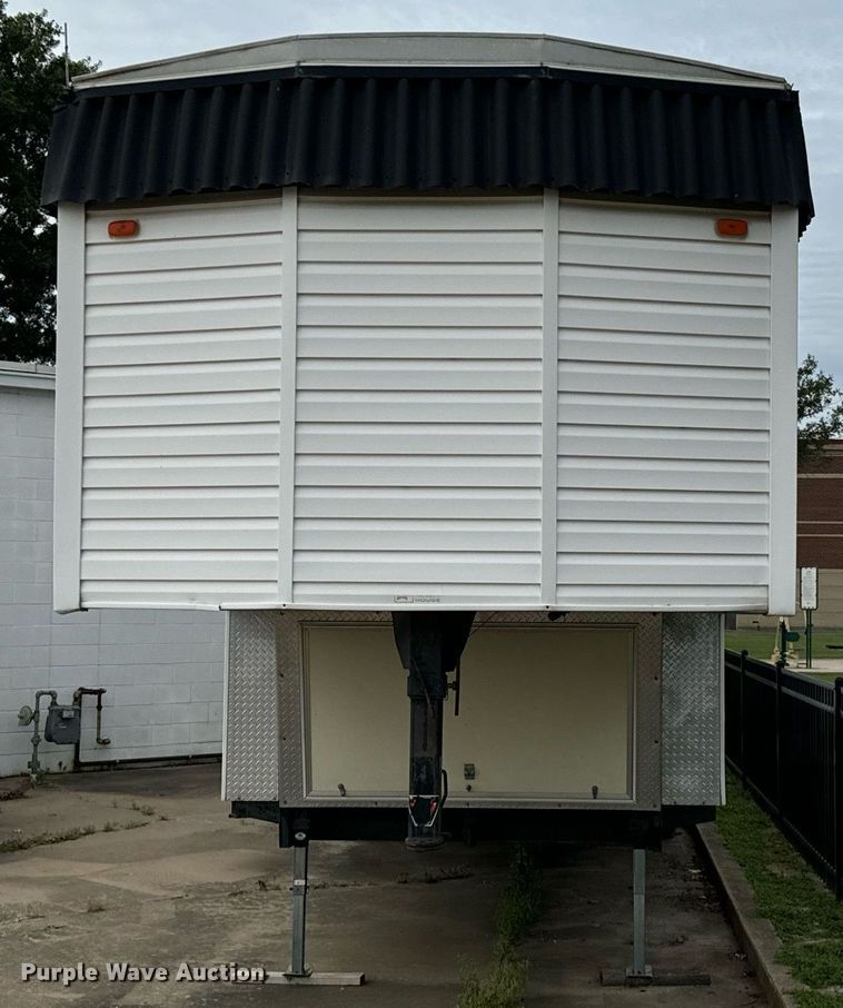 image for item DX1234 2002 Scotty Trlfire safety training trailer