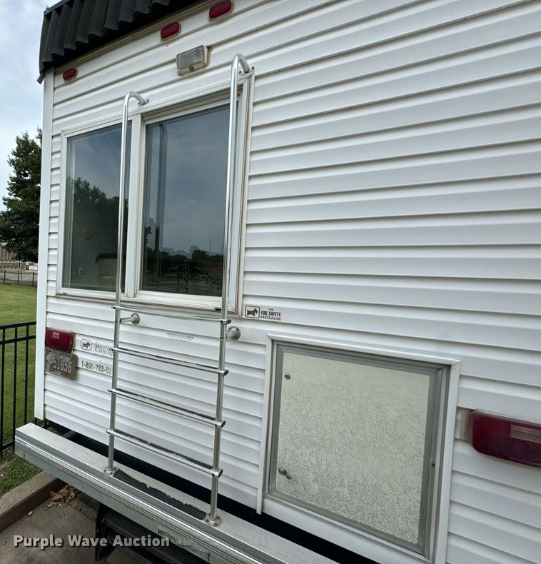 image for item DX1234 2002 Scotty Trlfire safety training trailer