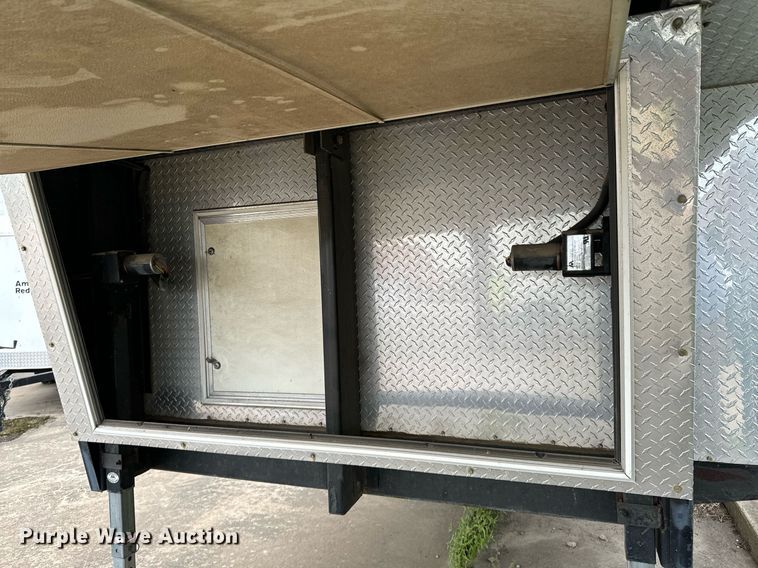 image for item DX1234 2002 Scotty Trlfire safety training trailer