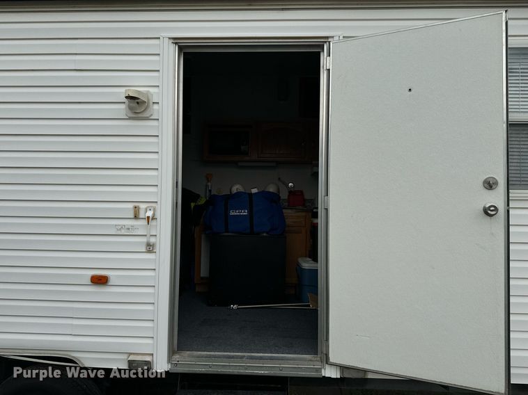 image for item DX1234 2002 Scotty Trlfire safety training trailer