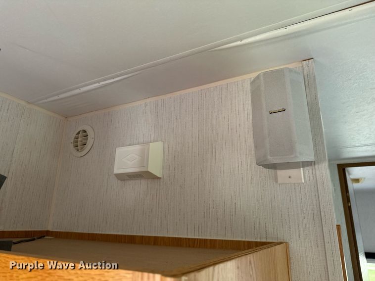 image for item DX1234 2002 Scotty Trlfire safety training trailer