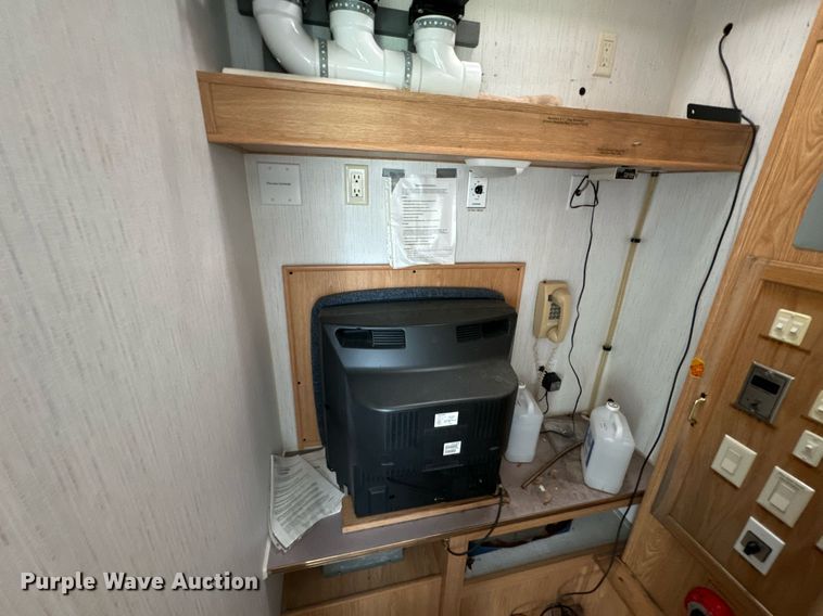 image for item DX1234 2002 Scotty Trlfire safety training trailer