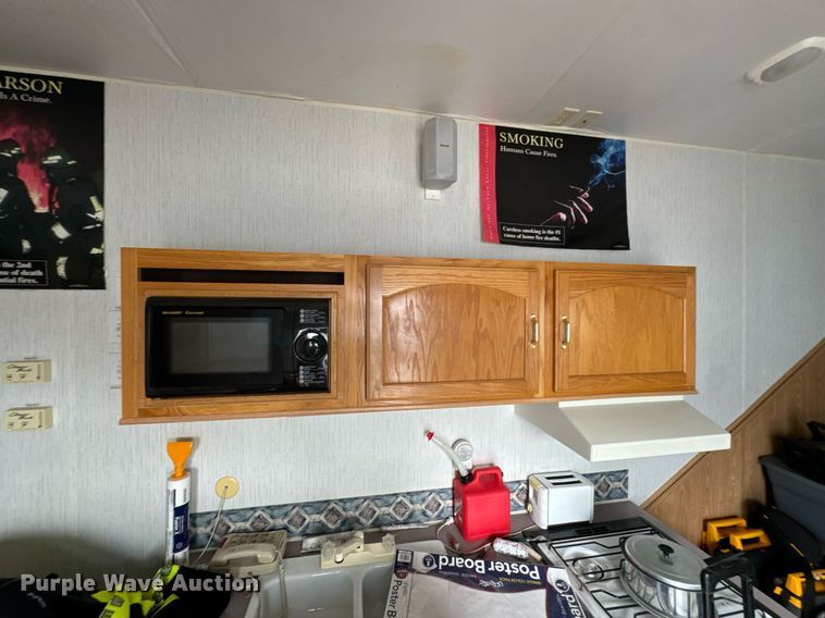 image for item DX1234 2002 Scotty Trlfire safety training trailer