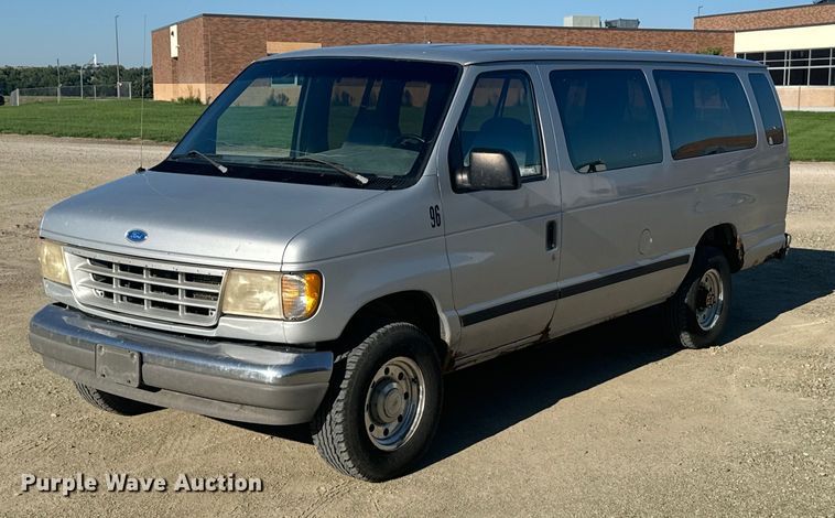 image for item DX3575 1996 Ford E350 Club Wagon XLT van