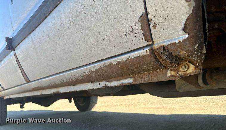 image for item DX3575 1996 Ford E350 Club Wagon XLT van