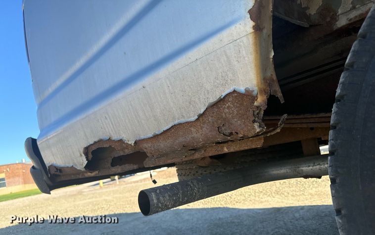 image for item DX3575 1996 Ford E350 Club Wagon XLT van