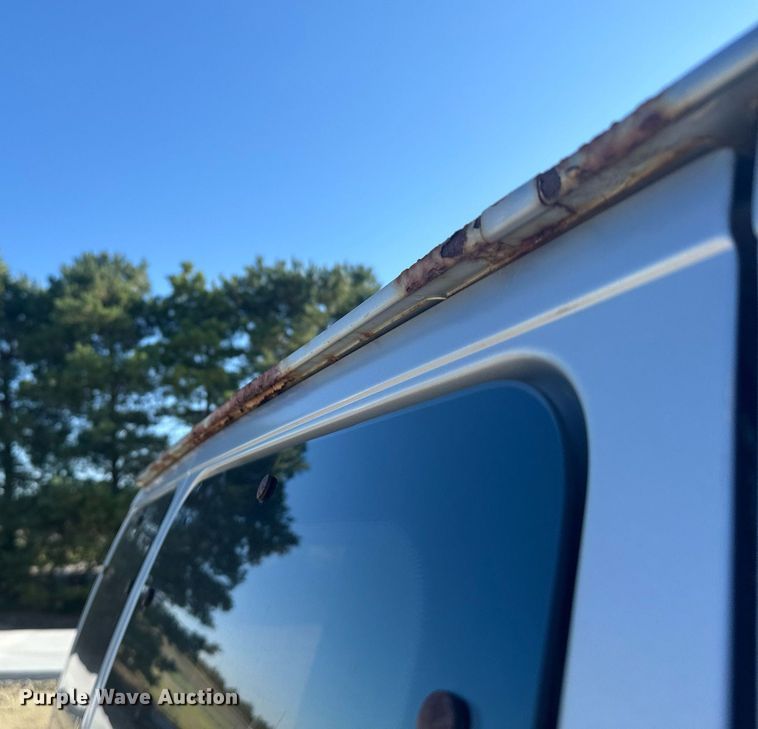 image for item DX3575 1996 Ford E350 Club Wagon XLT van