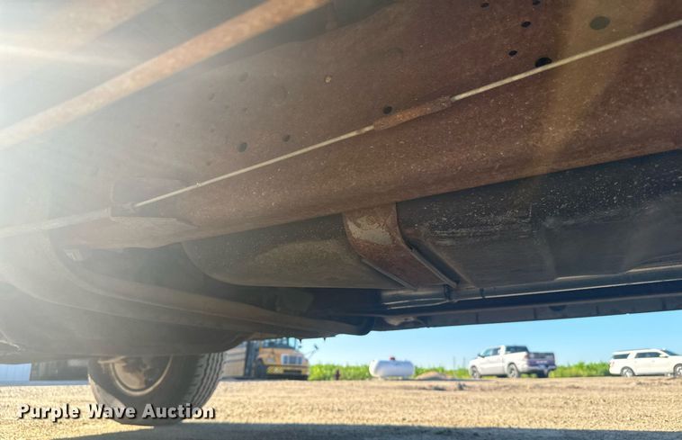 image for item DX3575 1996 Ford E350 Club Wagon XLT van