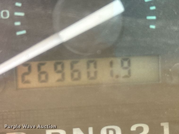 image for item DX3575 1996 Ford E350 Club Wagon XLT van