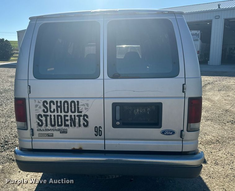 image for item DX3575 1996 Ford E350 Club Wagon XLT van