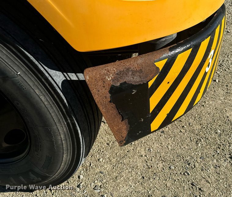 image for item DX3576 2006 Thomas school bus