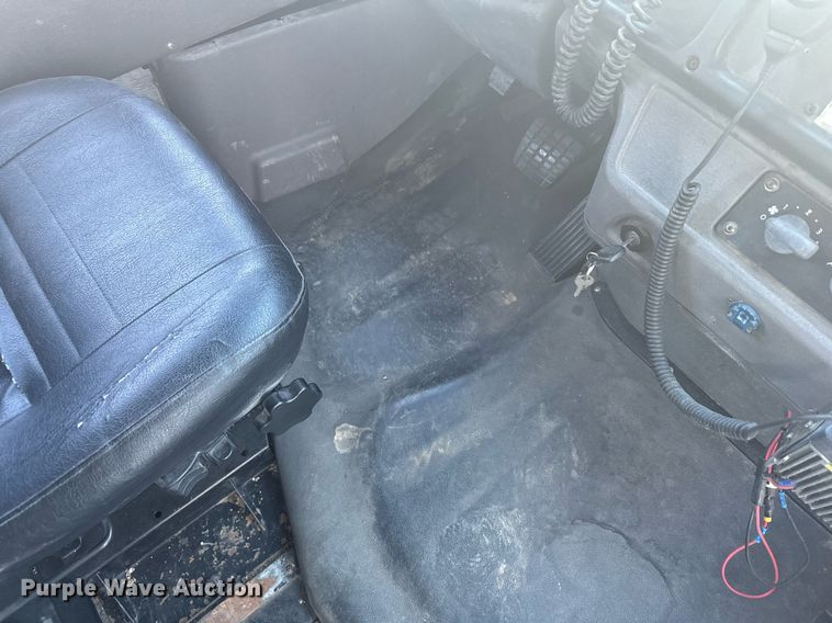 image for item DX3576 2006 Thomas school bus