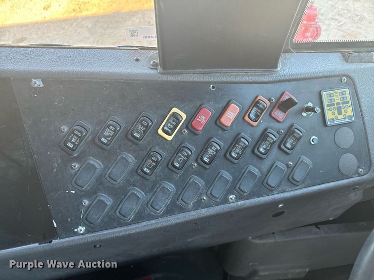 image for item DX3576 2006 Thomas school bus