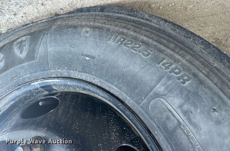 image for item DX3576 2006 Thomas school bus