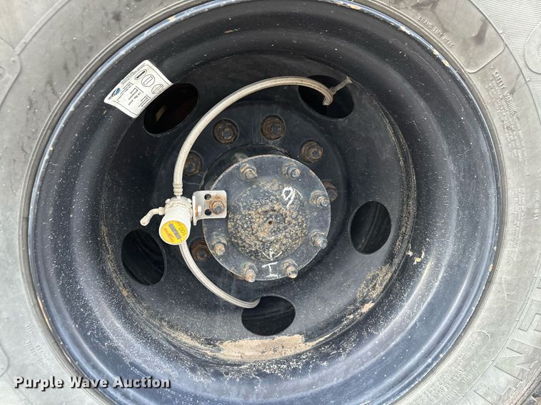 image for item DX3576 2006 Thomas school bus