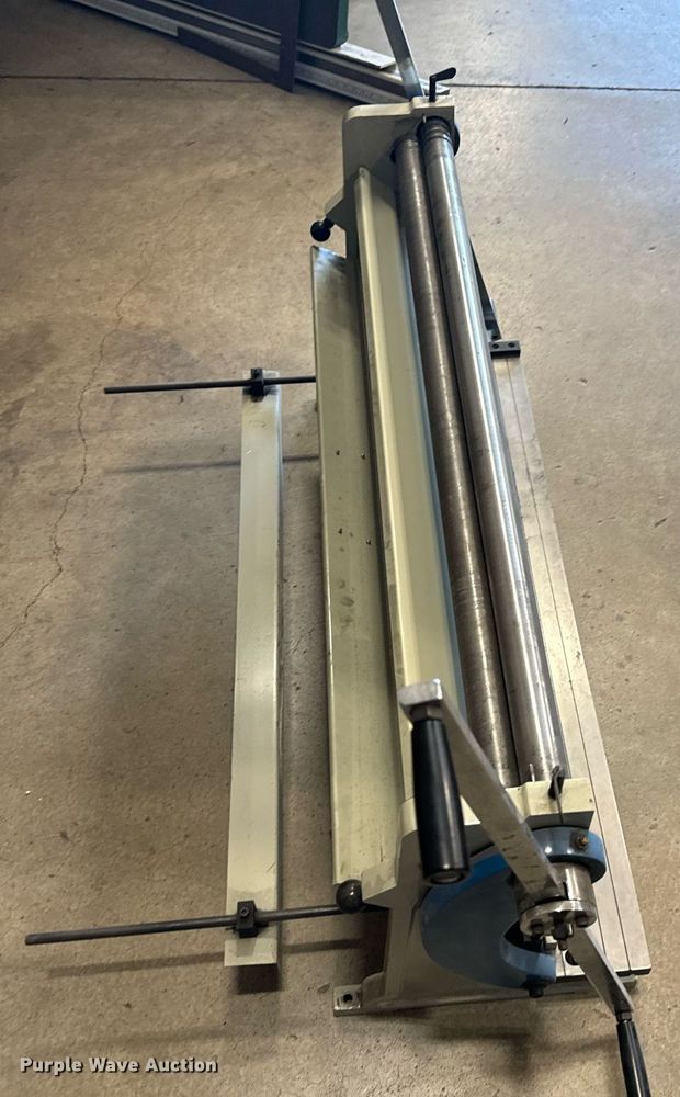 image for item DX3584 2017 Baileigh SBR-4020 sheet metal brake