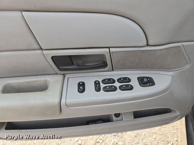 image for item EE8472 2003 Ford Crown Victoria Police Interceptor    