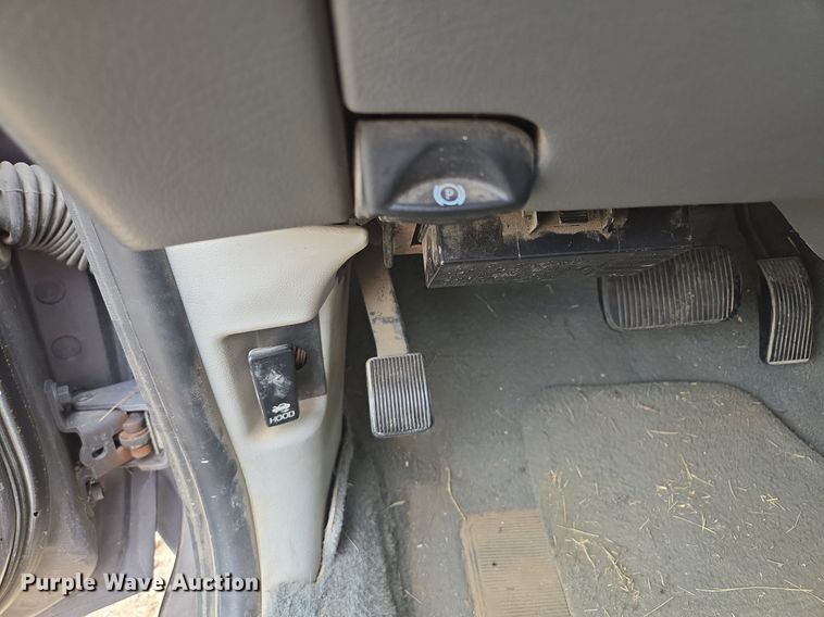 image for item EE8472 2003 Ford Crown Victoria Police Interceptor    