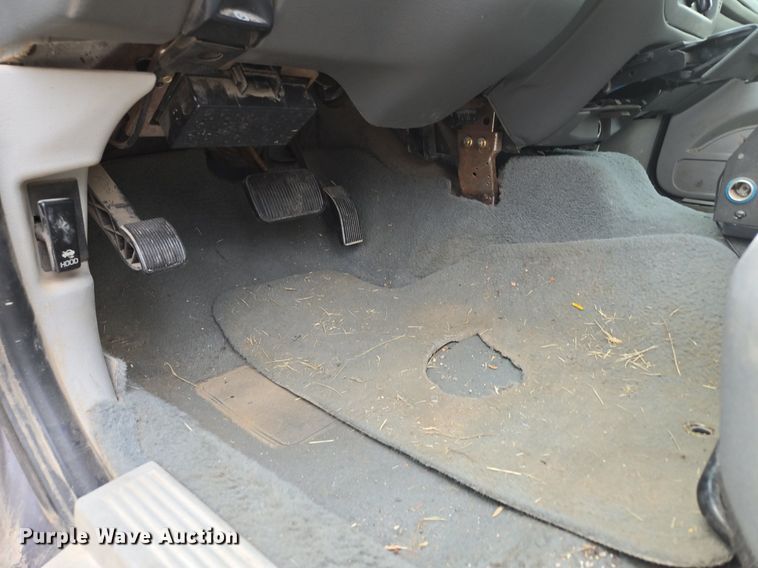 image for item EE8472 2003 Ford Crown Victoria Police Interceptor    