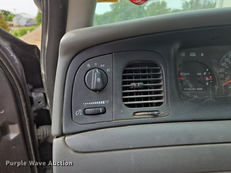 image for item EE8472 2003 Ford Crown Victoria Police Interceptor    