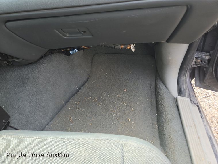 image for item EE8472 2003 Ford Crown Victoria Police Interceptor    