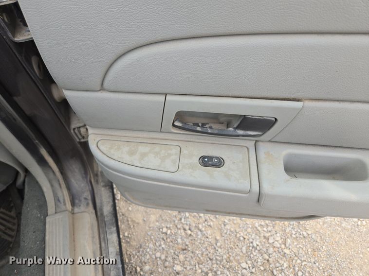 image for item EE8472 2003 Ford Crown Victoria Police Interceptor    