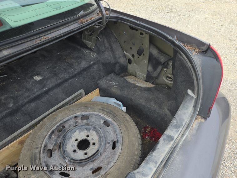 image for item EE8472 2003 Ford Crown Victoria Police Interceptor    