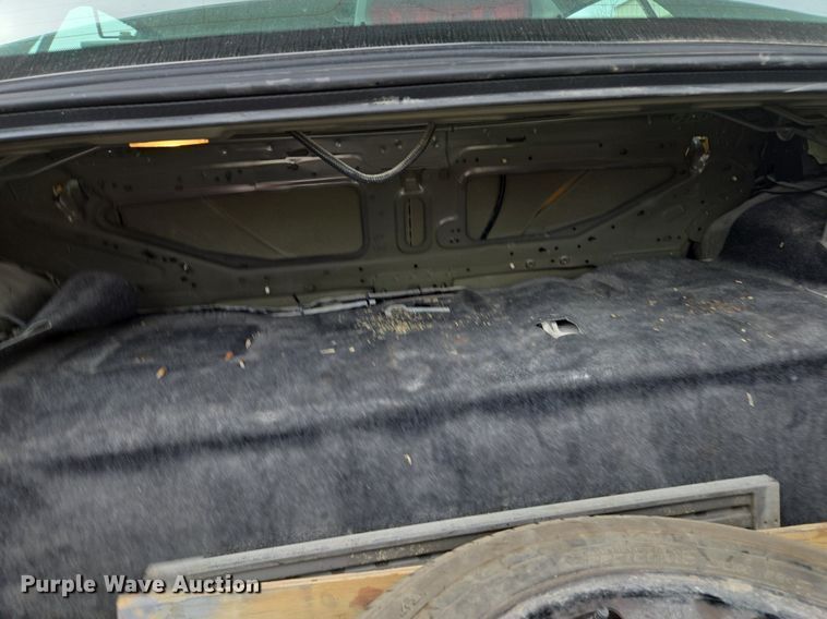 image for item EE8472 2003 Ford Crown Victoria Police Interceptor    