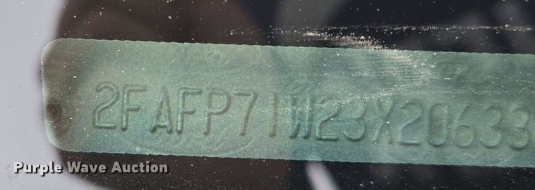 image for item EE8472 2003 Ford Crown Victoria Police Interceptor    