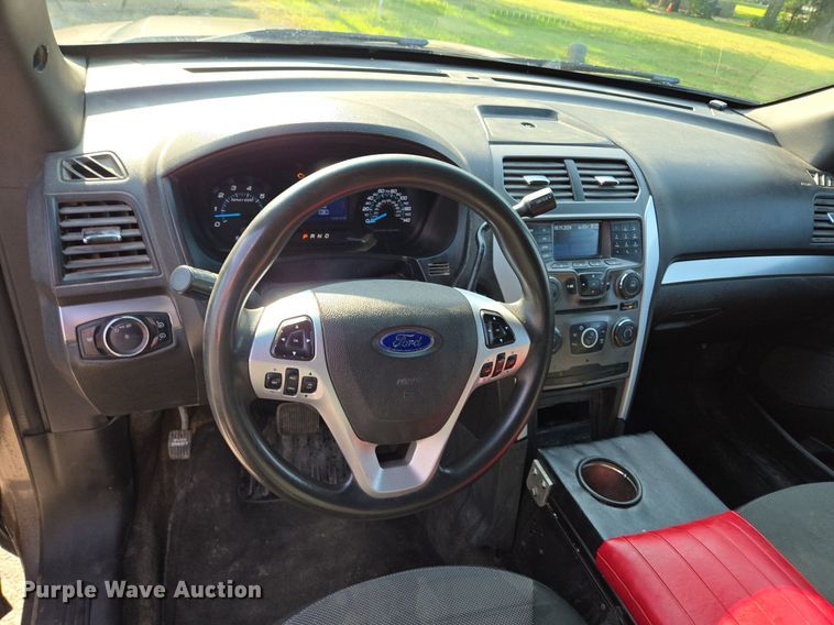 image for item EE8501 2013 Ford  Explorer Police Interceptor  SUV