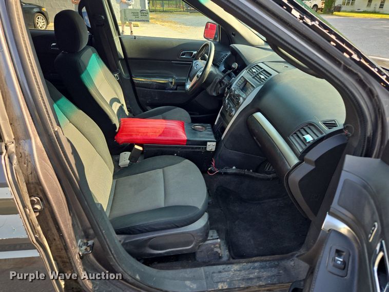 image for item EE8501 2013 Ford  Explorer Police Interceptor  SUV