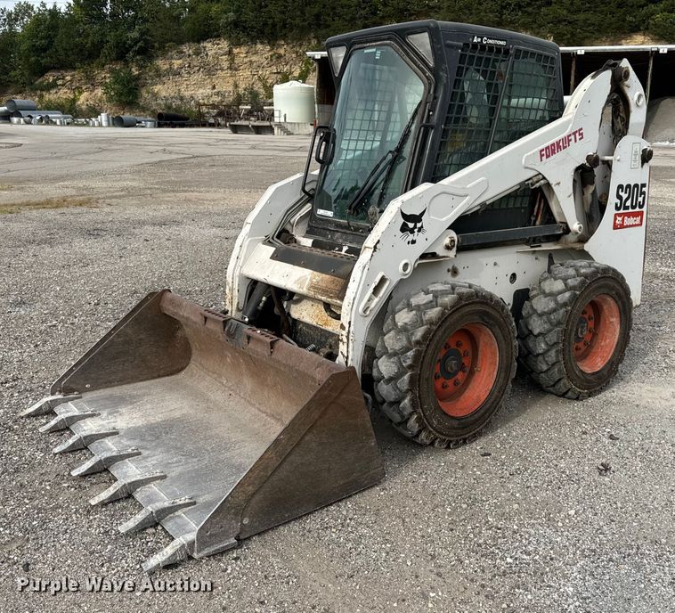 image for item EH7002 2008 Bobcat  S205 Skid steer loader