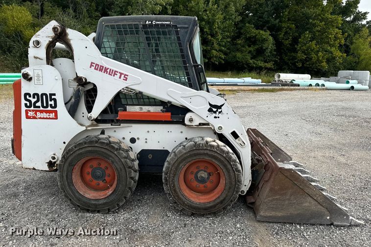 image for item EH7002 2008 Bobcat  S205 Skid steer loader