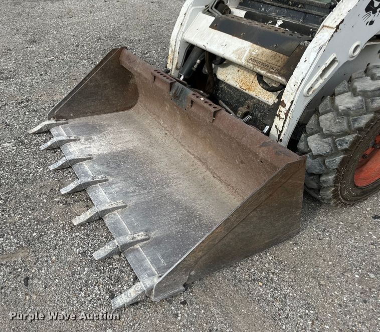image for item EH7002 2008 Bobcat  S205 Skid steer loader