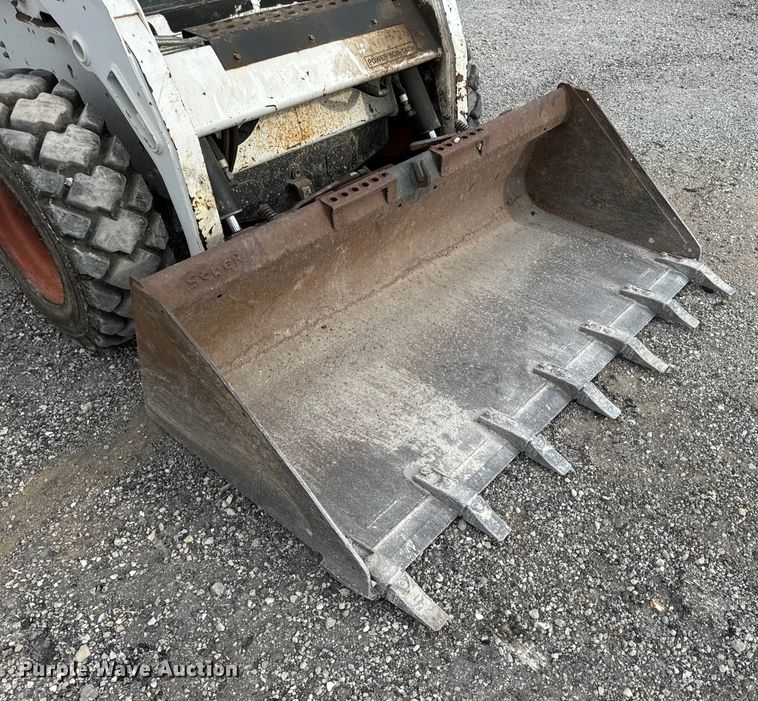 image for item EH7002 2008 Bobcat  S205 Skid steer loader