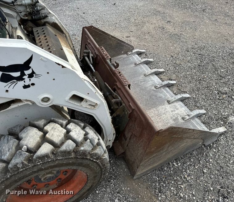 image for item EH7002 2008 Bobcat  S205 Skid steer loader