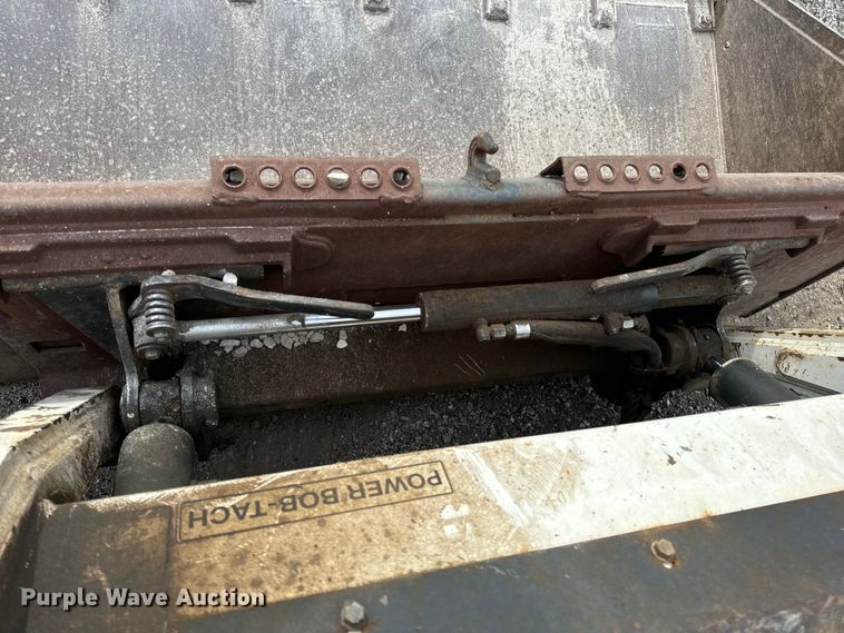 image for item EH7002 2008 Bobcat  S205 Skid steer loader