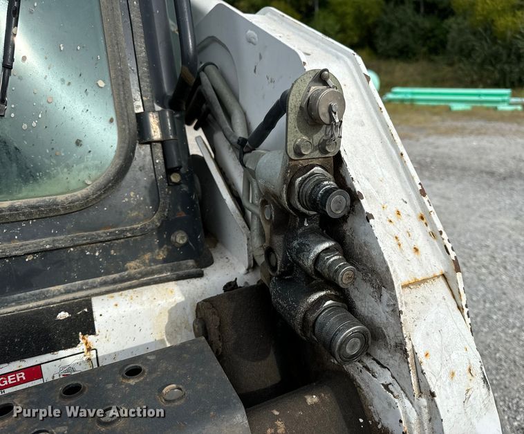 image for item EH7002 2008 Bobcat  S205 Skid steer loader