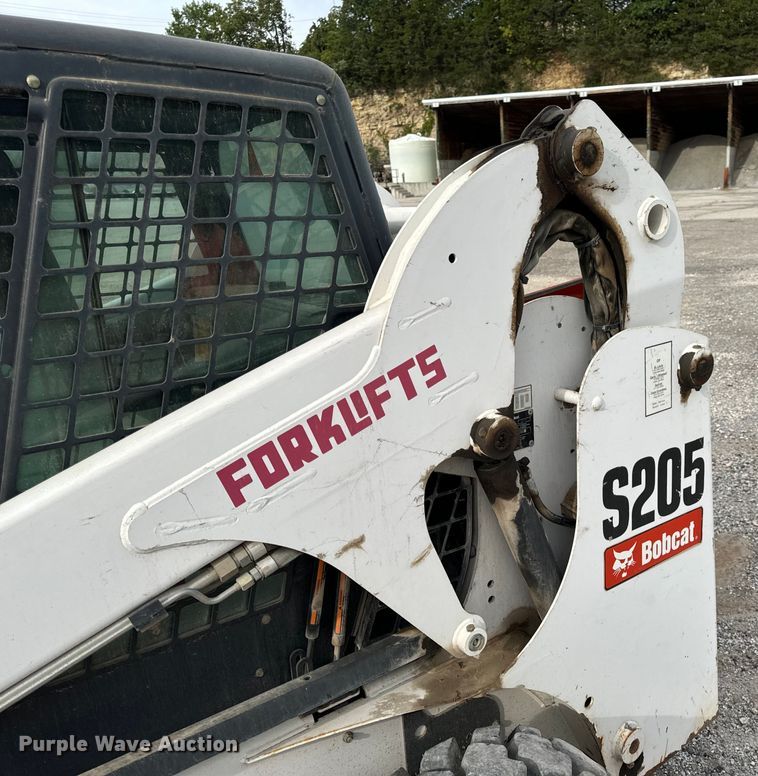 image for item EH7002 2008 Bobcat  S205 Skid steer loader