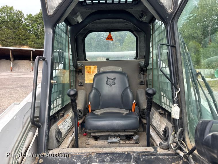 image for item EH7002 2008 Bobcat  S205 Skid steer loader