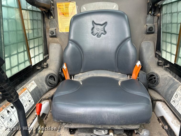 image for item EH7002 2008 Bobcat  S205 Skid steer loader