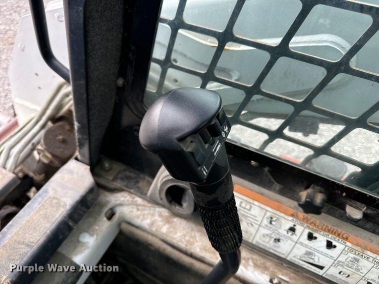 image for item EH7002 2008 Bobcat  S205 Skid steer loader