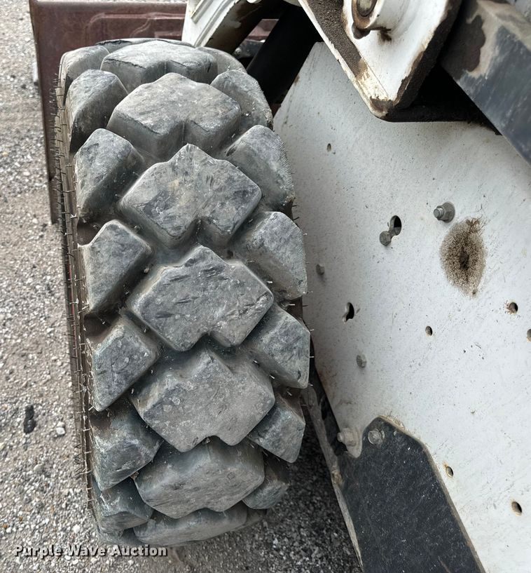 image for item EH7002 2008 Bobcat  S205 Skid steer loader