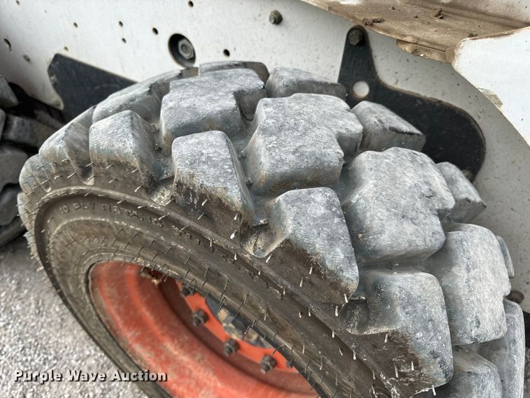 image for item EH7002 2008 Bobcat  S205 Skid steer loader