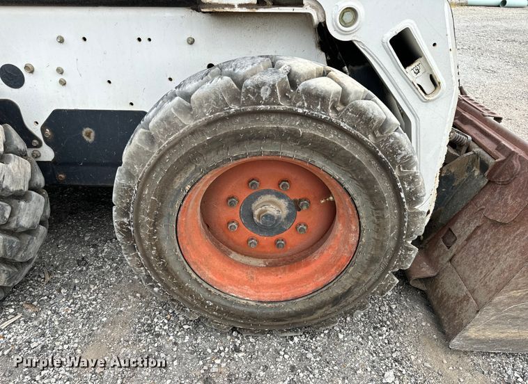 image for item EH7002 2008 Bobcat  S205 Skid steer loader