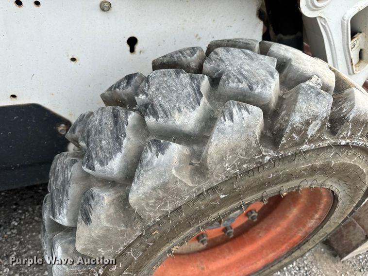 image for item EH7002 2008 Bobcat  S205 Skid steer loader