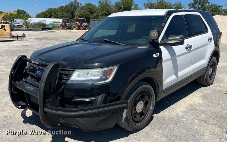 image for item EJ2993 2016 Ford Explorer Police Interceptor SUV